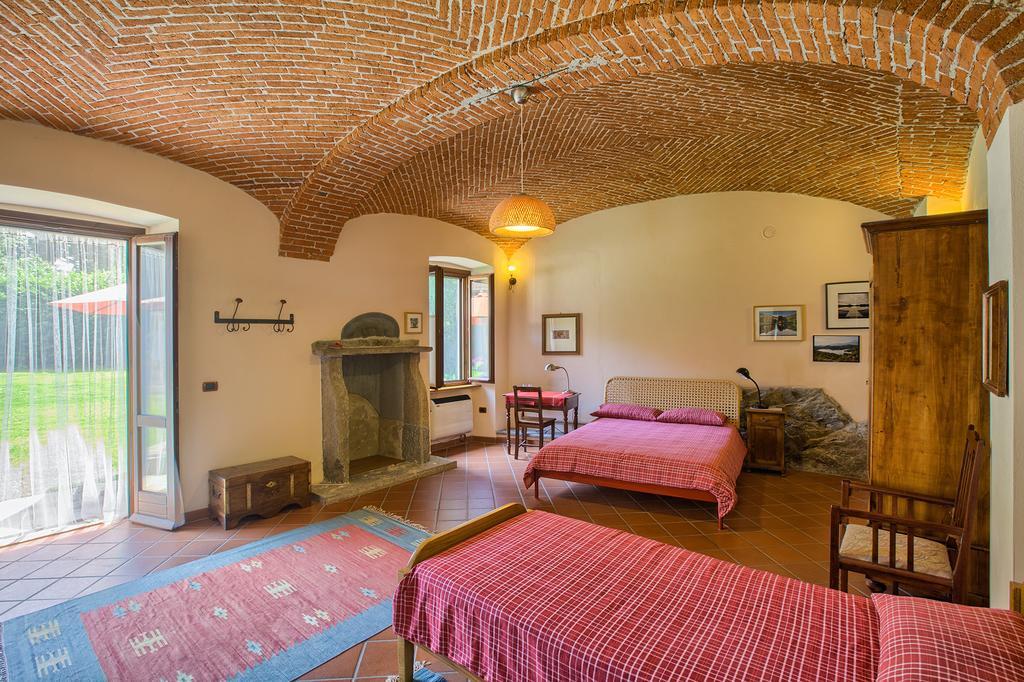 B&B Cascina Moncrava Ivrea Værelse billede